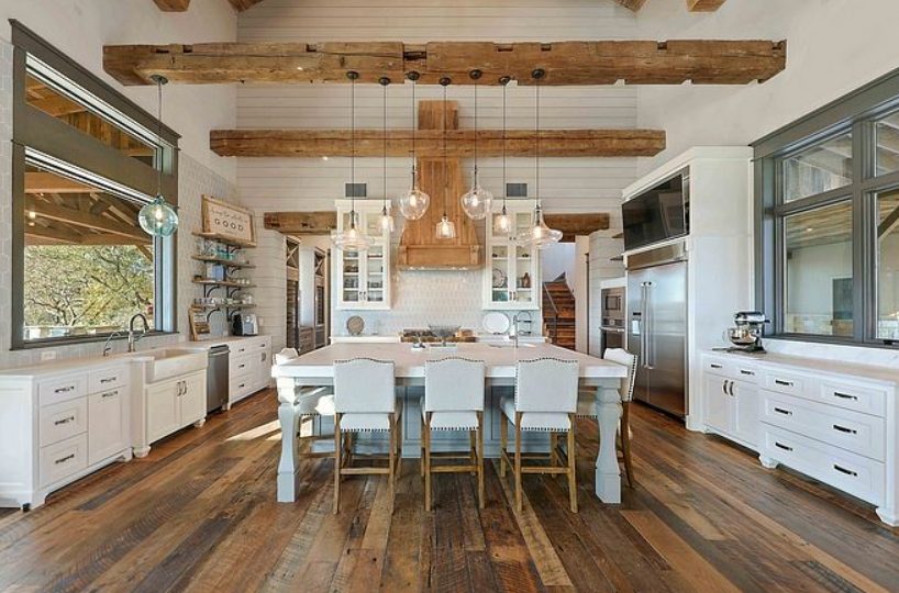 How to Blend Old and New Architecture in Home Renovations in Fishersville, VA