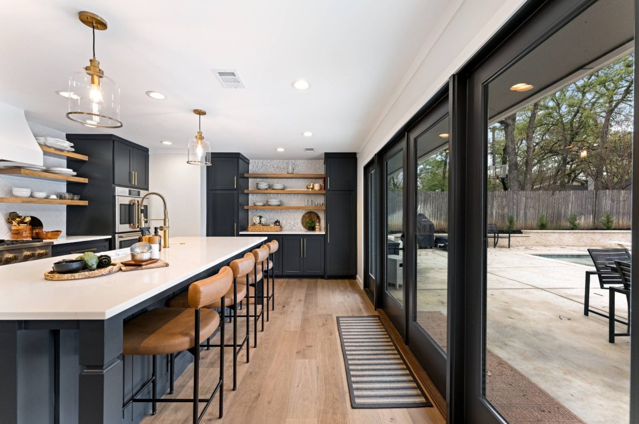 Open Concept vs. Defined Spaces: Choosing the Right Layout for Your Lifestyle
