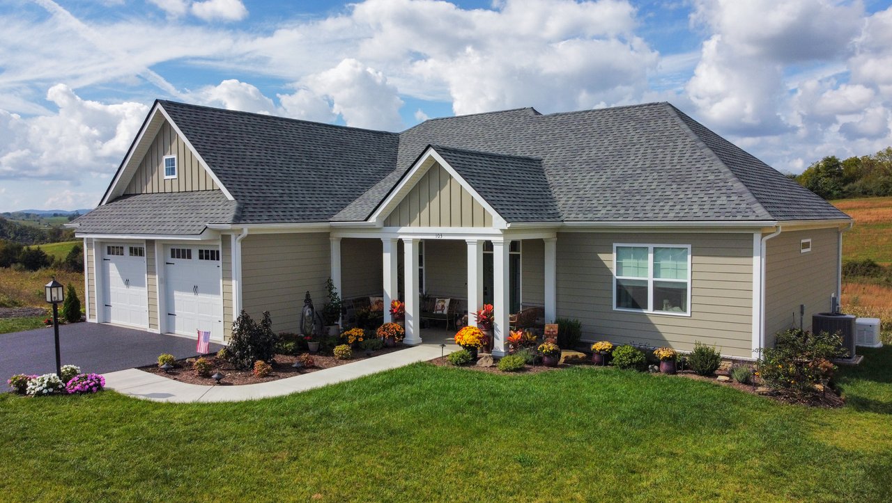 Custom home detail by Crescent Development Homes