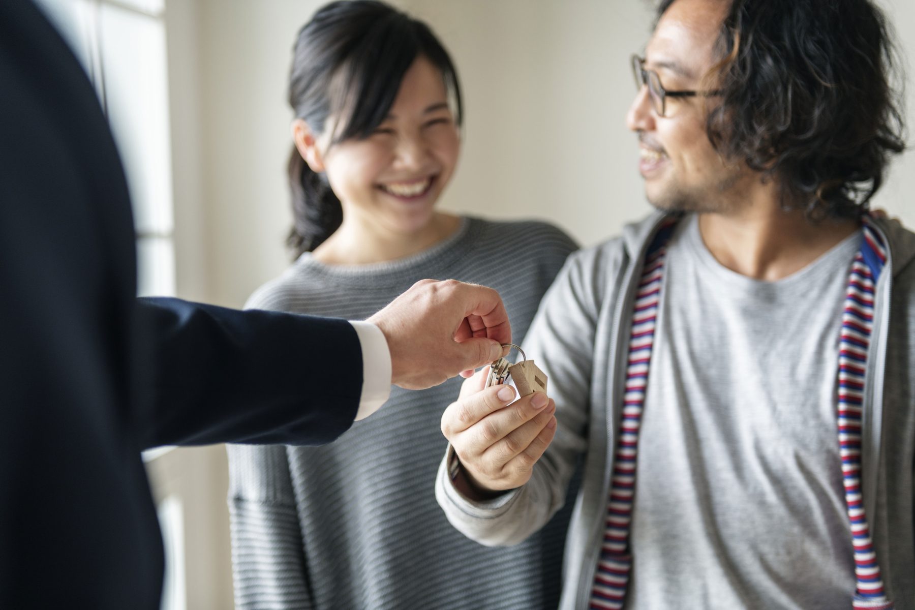 New home owners on move-in day